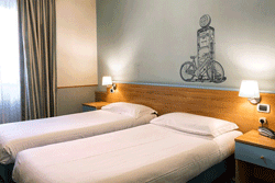 Shared Twin Room: £1499 per rider*